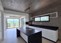 casa-venda-praia-do-rosa-imbituba-piscina-3-quartos