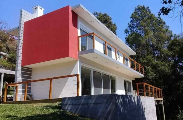 Construtora em Garopaba: Casa na Praia do Silveira — Construtora Em Imbituba 3