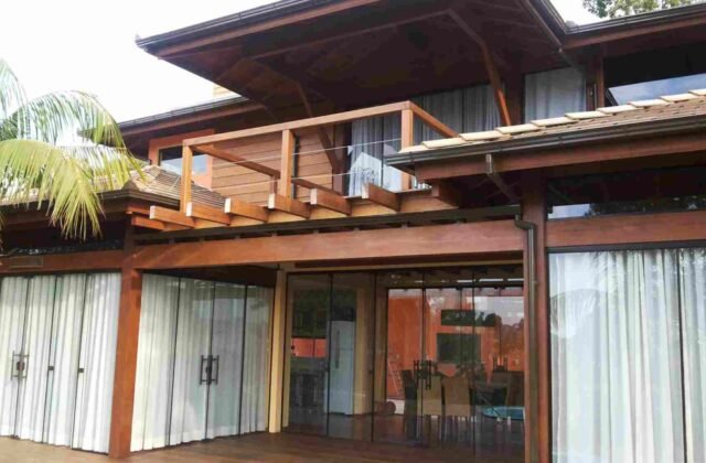 Construtora em Imbituba: Casa de madeira nobre — Construtora Em Imbituba Sc 23