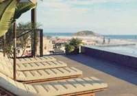 Piscina na cobertura com vista para o mar — Villa del Mar